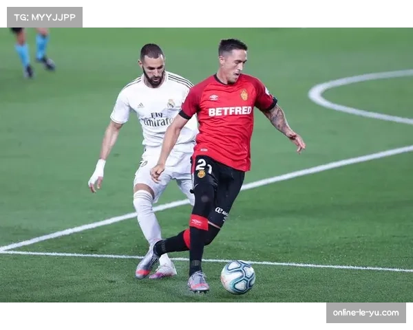 西甲老将斯图亚尼再遇巴萨 15次对战打入五球展现坚韧韧性